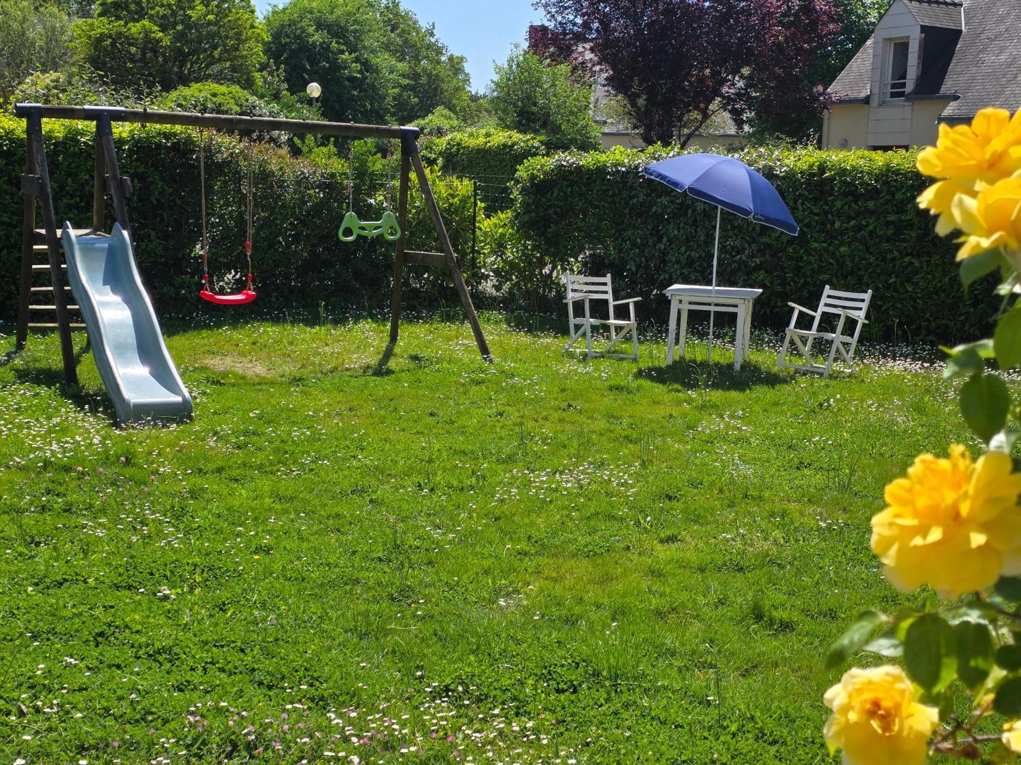 Maison De Famille Situee A Saint-Molf. Kültér fotó