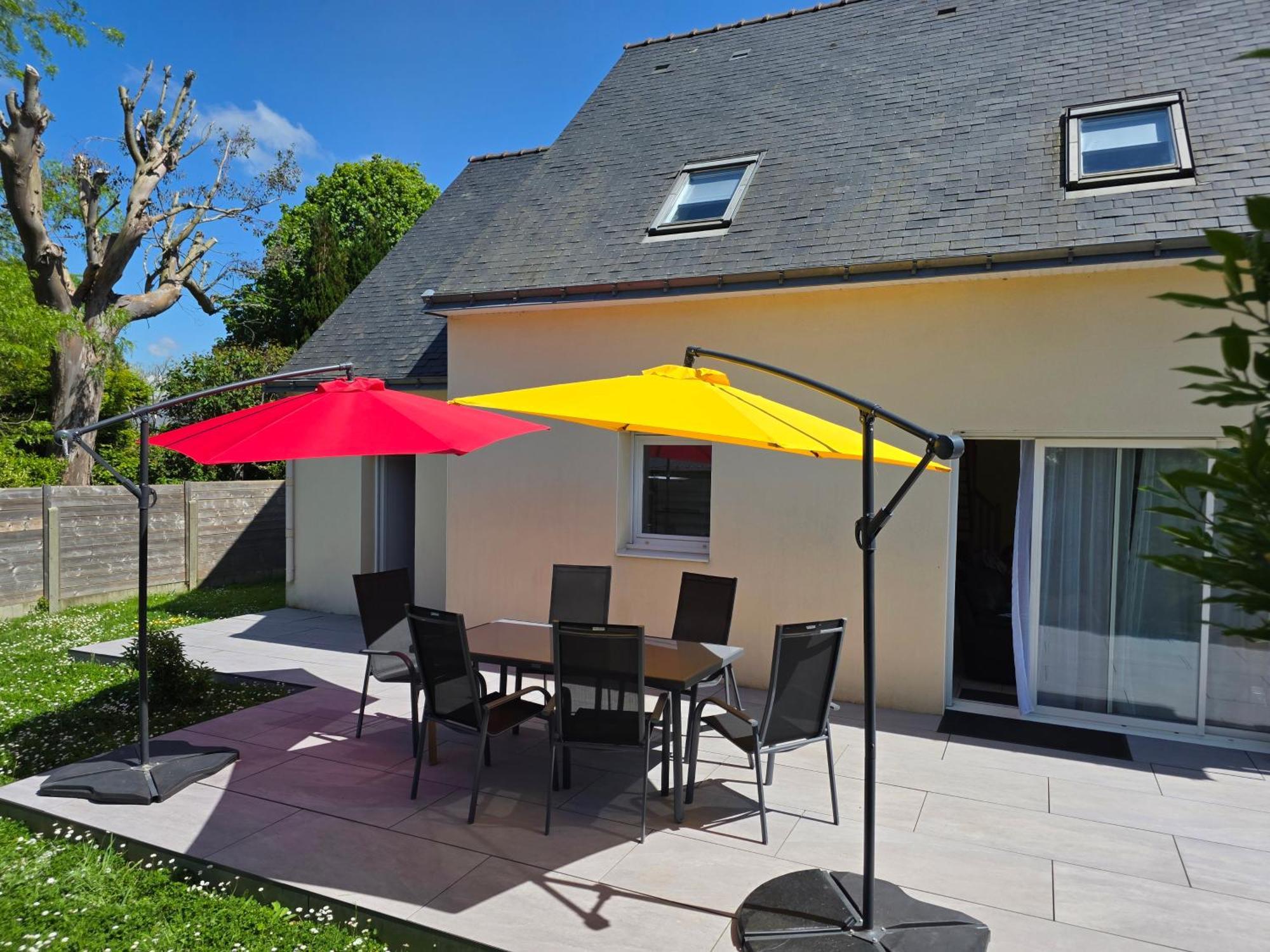 Maison De Famille Situee A Saint-Molf. Kültér fotó